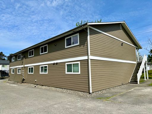 Listing photo thumbnail