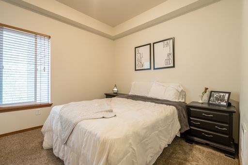 Listing photo thumbnail