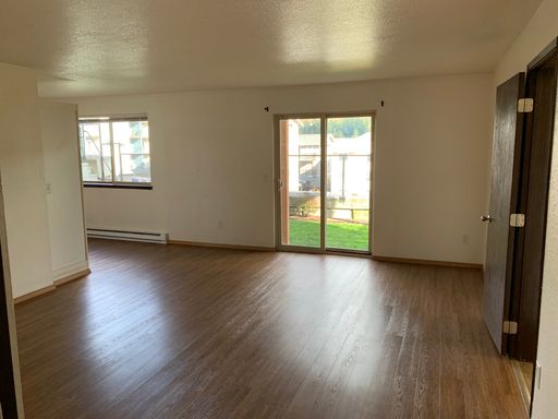 Listing photo thumbnail