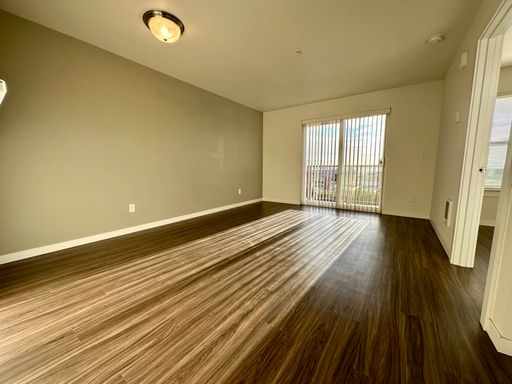 Listing photo thumbnail