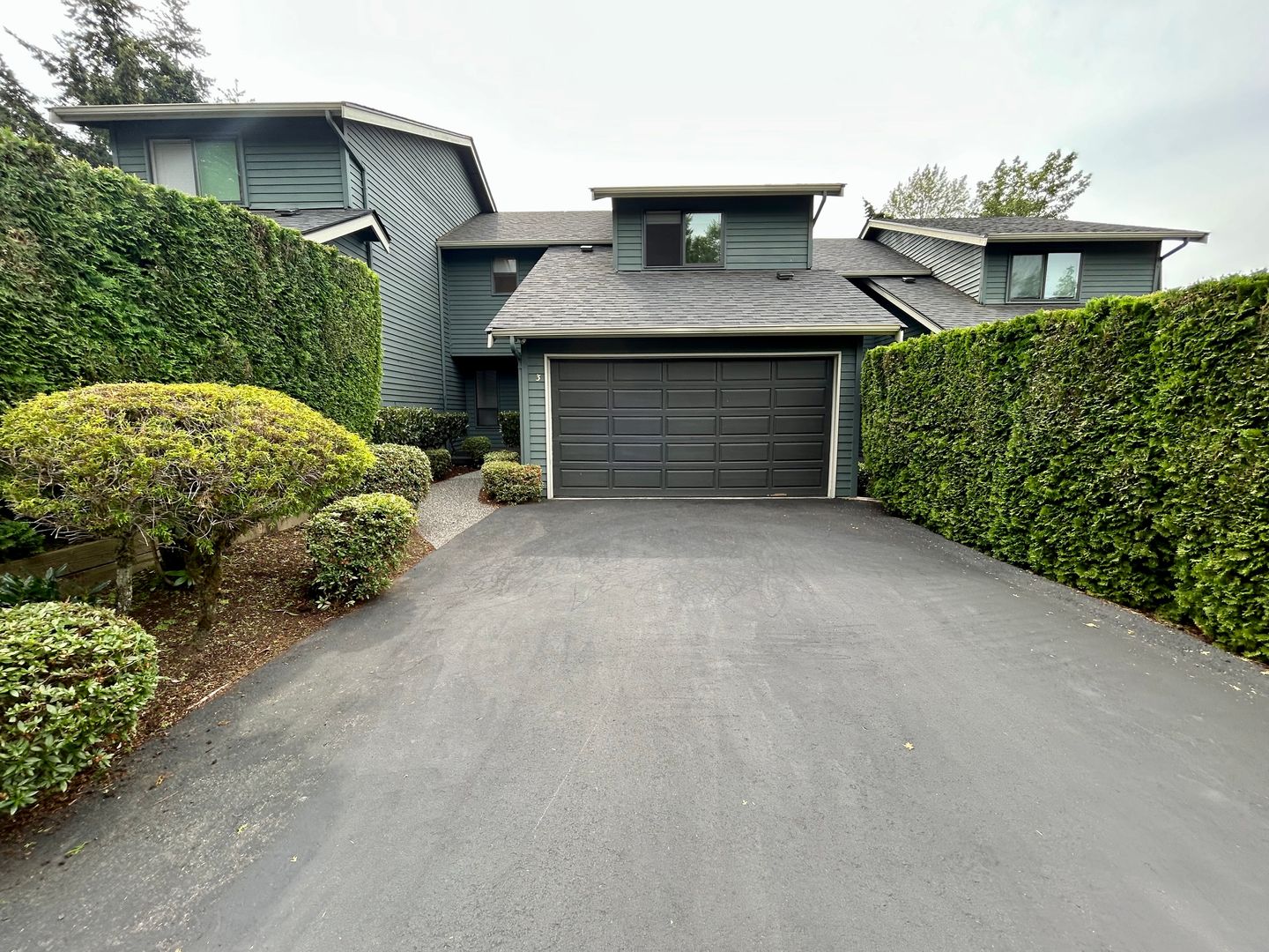 Bellingham House: 3500 Ridgemont Way #3