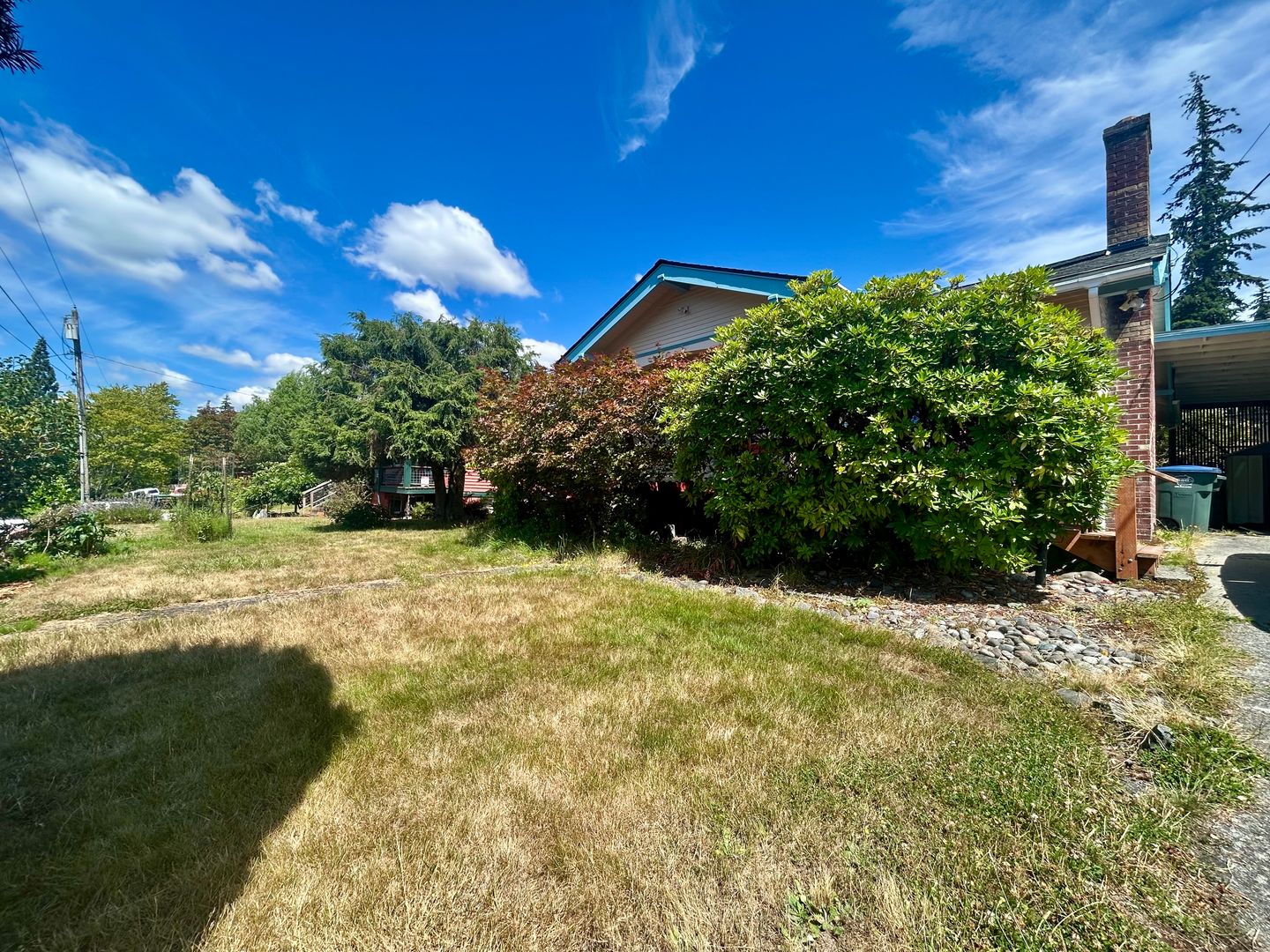 Bellingham House: 2516 Huron St