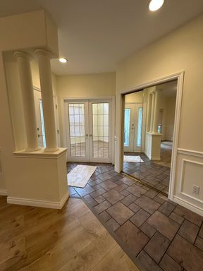 Listing photo thumbnail