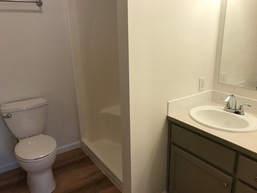 Listing photo thumbnail