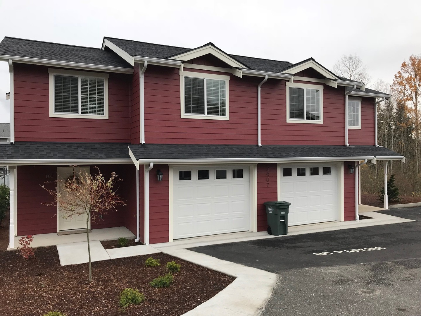 Ferndale Apartment: 2409 Main St