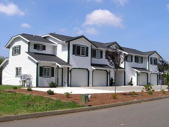 Ferndale Apartment: 2250 Main St