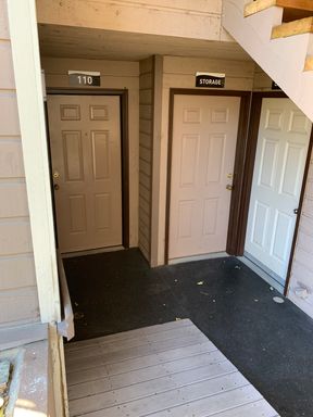 Listing photo thumbnail