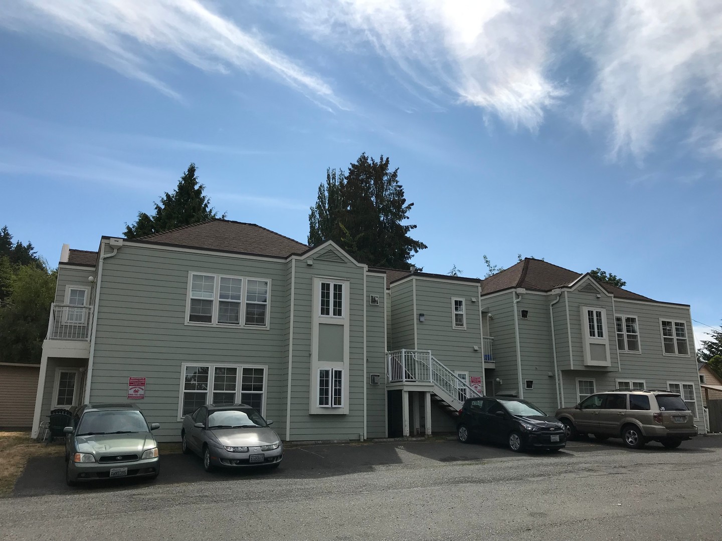 Bellingham Apartment: 911 Billy Frank Jr St
