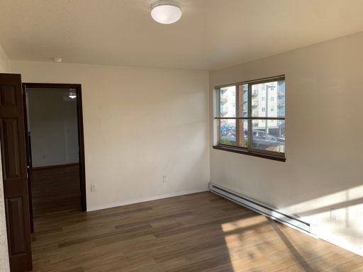 Listing photo thumbnail