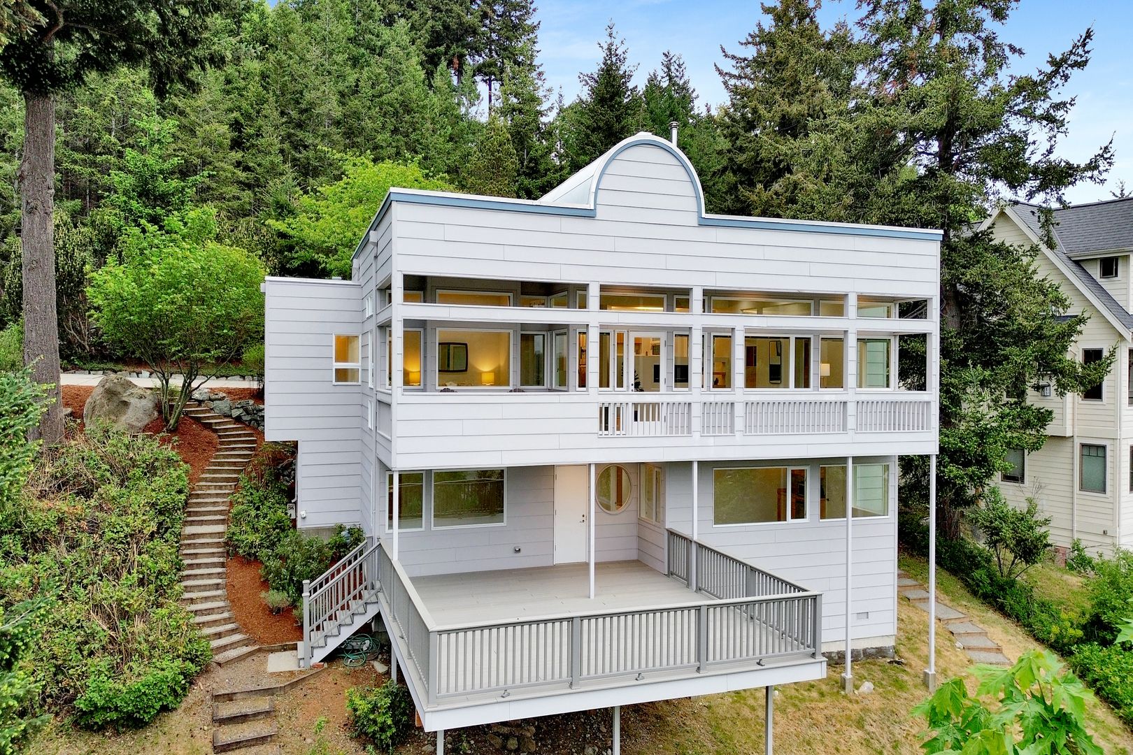 Bellingham House: 213 Sea Pines Ln
