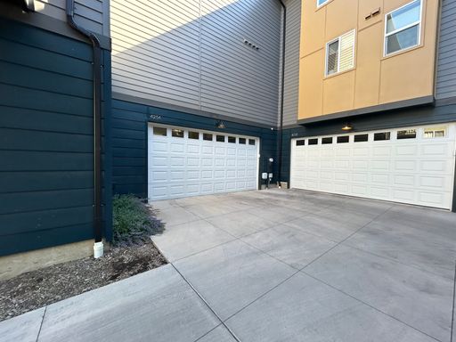 Listing photo thumbnail