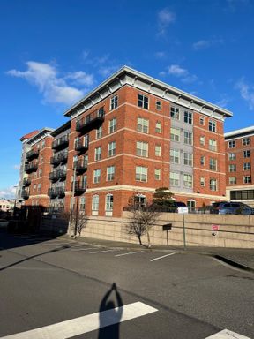 910 Harris Ave #201 , Bellingham, WA 98225