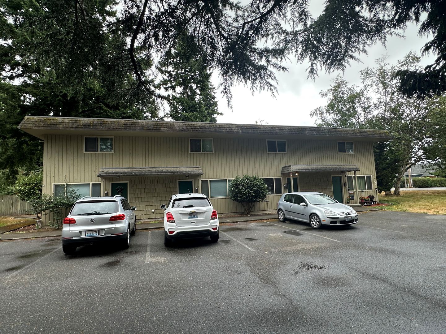 Bellingham Apartment: 3330 Northwest Ave