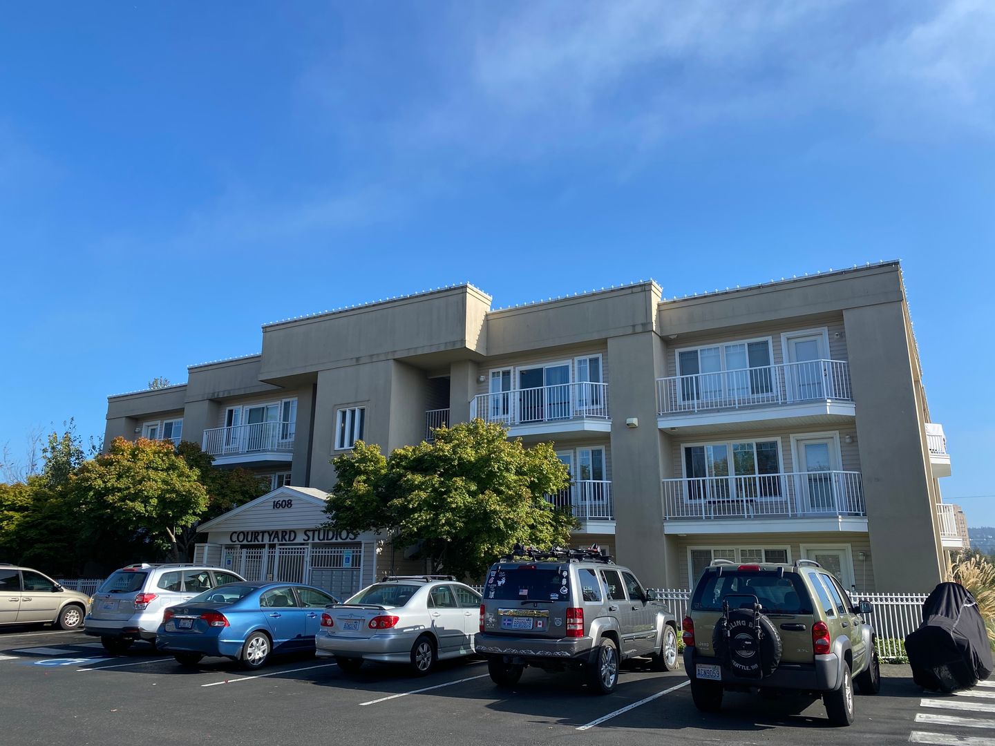 Bellingham Apartment: 1608 E St