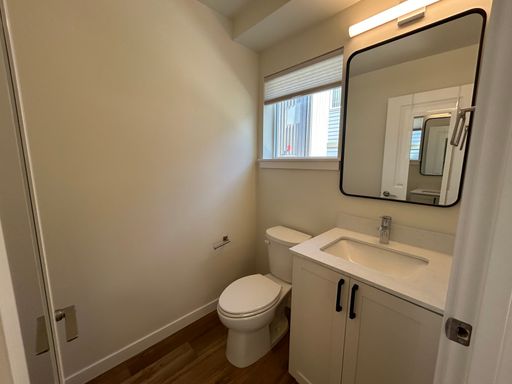 Listing photo thumbnail