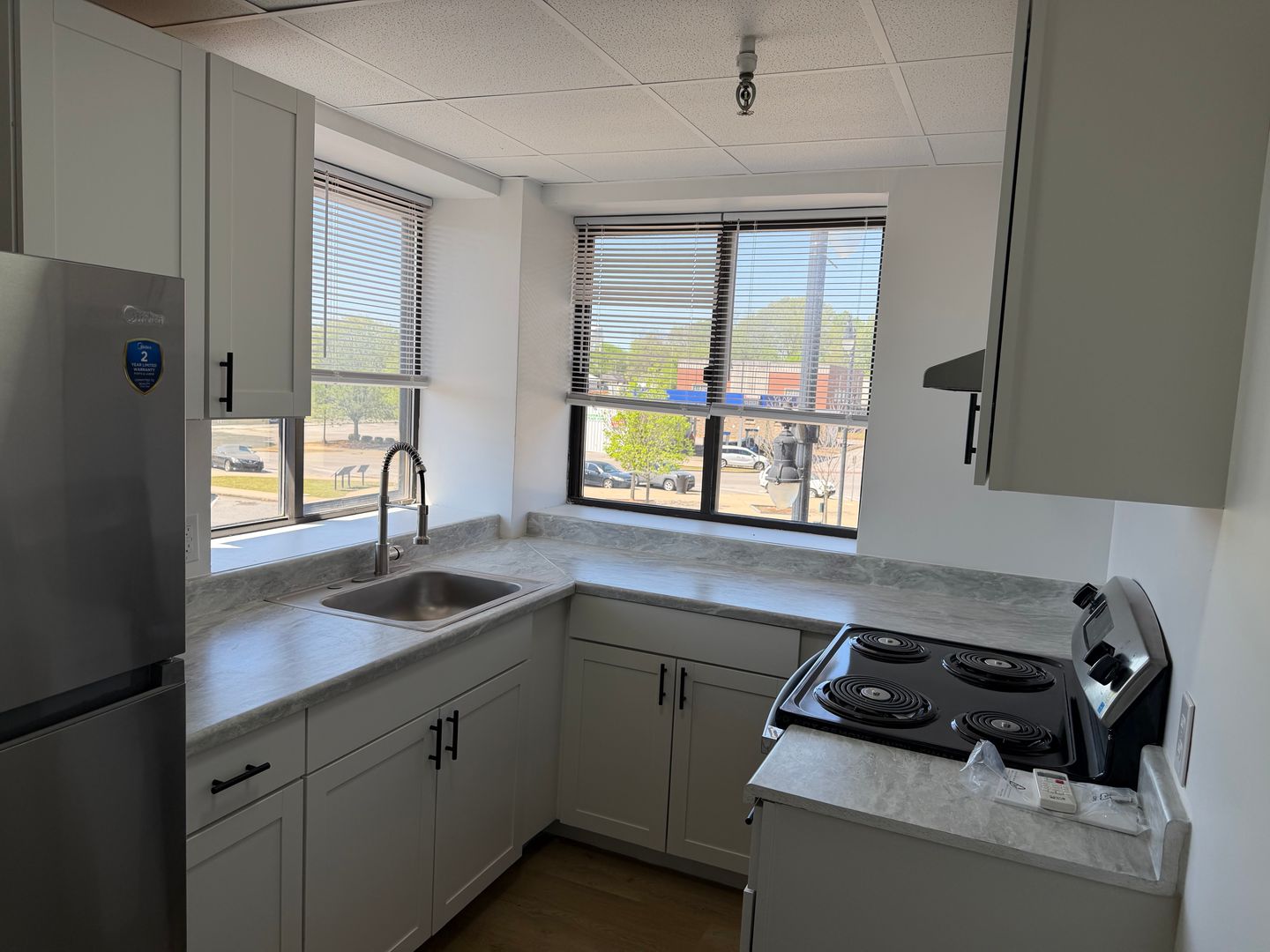 Sheffield Apartment: 500 N. Montgomery Ave