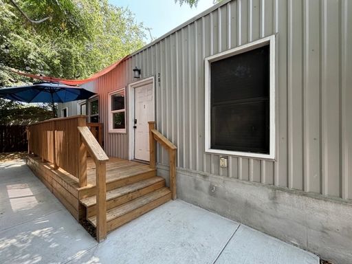 Fresh and Modern Unique Home! – photo 1