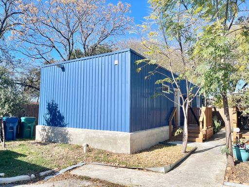 Fresh and Modern Unique Home! – photo 1