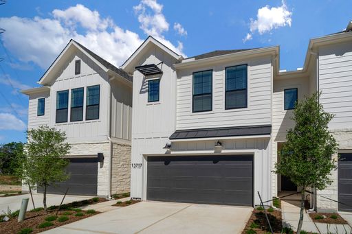 Coming soon! Beautiful Townhome! The Venice Floor-plan SEPTEMBER SPECIAL! ✨ Get 2 Weeks FREE Rent when you move in by September 15th ✨ – photo 1