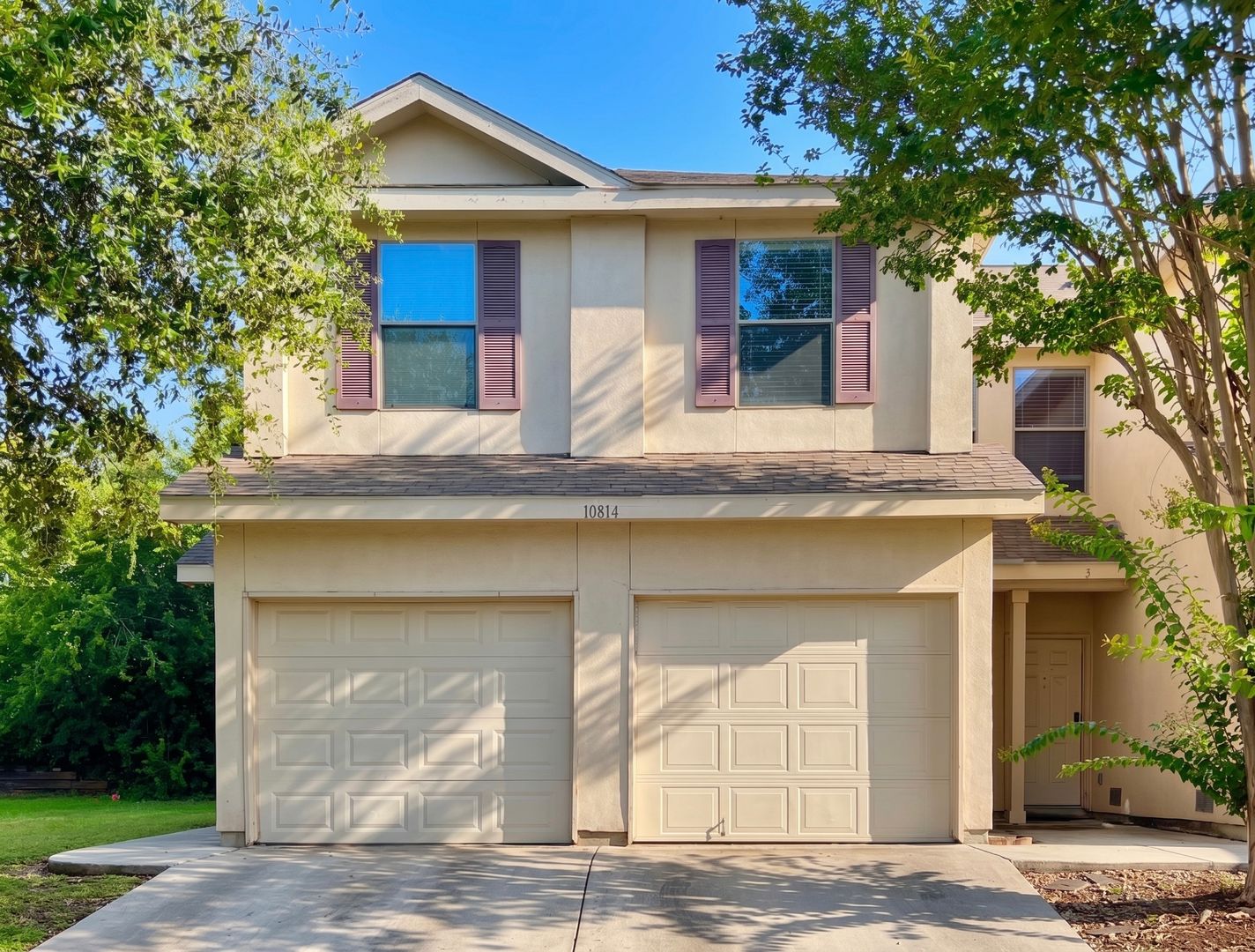 Universal City Townhome: 10814 Mathom Landing