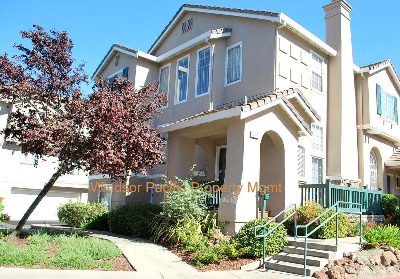 Danville Townhome: 404 Skylark Court