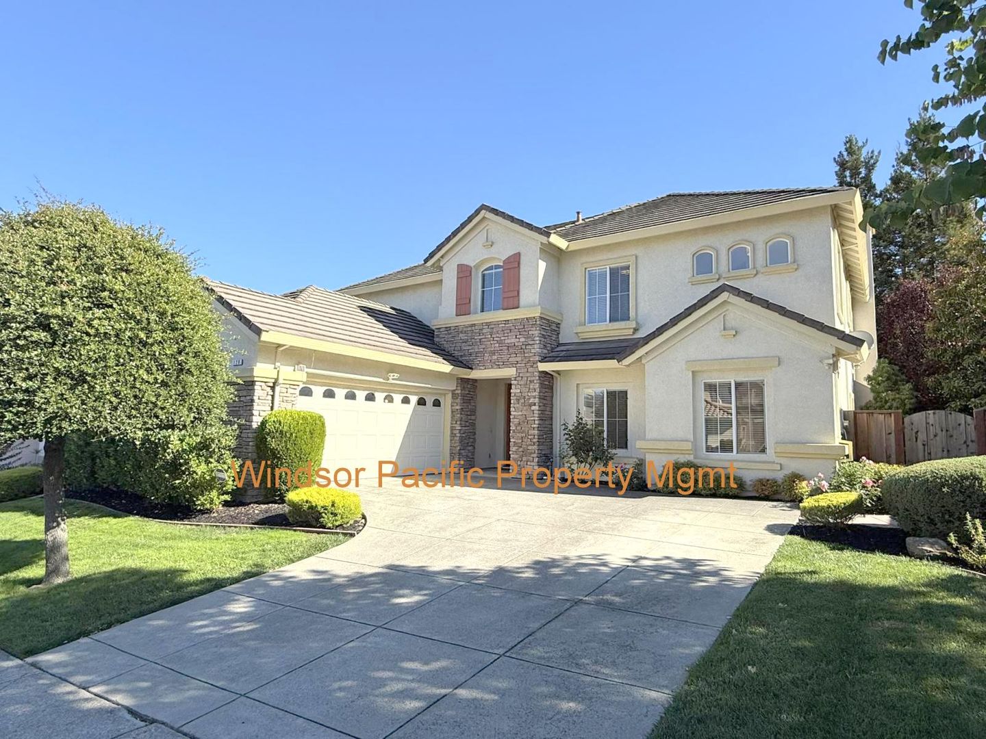 San Ramon House: 128 Minerva Way