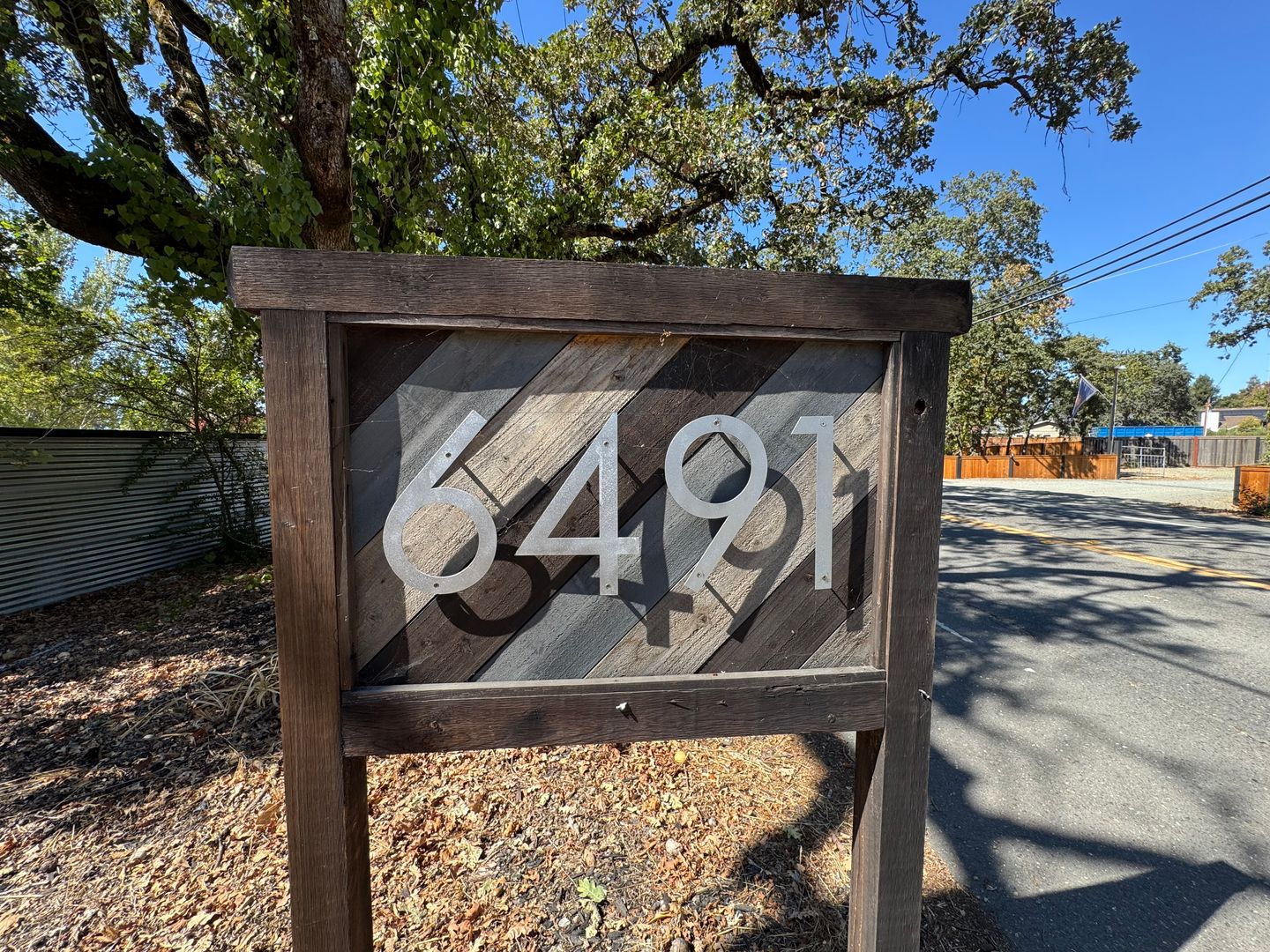 Santa Rosa Apartment: 6491 Old Redwood Highway#1