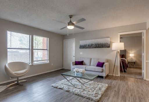 ** 2 Bed 2 Bath * Great Location * Beautiful Apartment Home ** – photo 1