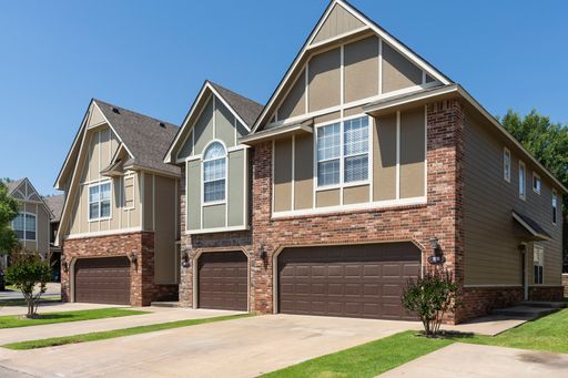 Beautiful 2 bedroom 2.5-bathroom townhome! – photo 1