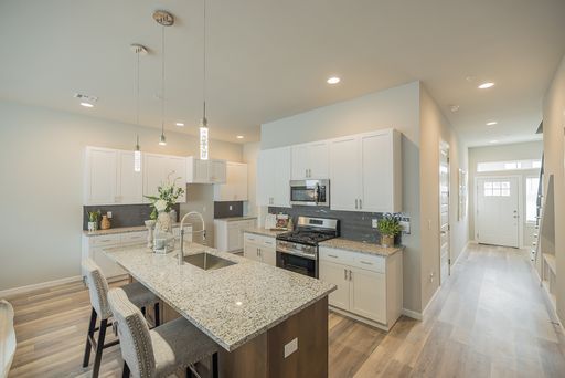 NEW LUXURY 3 BEDROOM TOWNHOMES! FIRST MONTH FREE! – photo 1