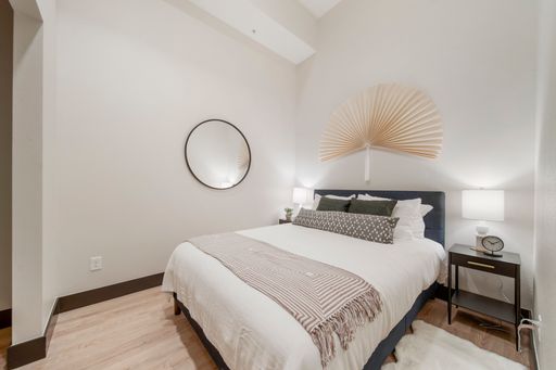 1 Bed 1 Bath ADA Floorplan with a Juliet Balcony – photo 1