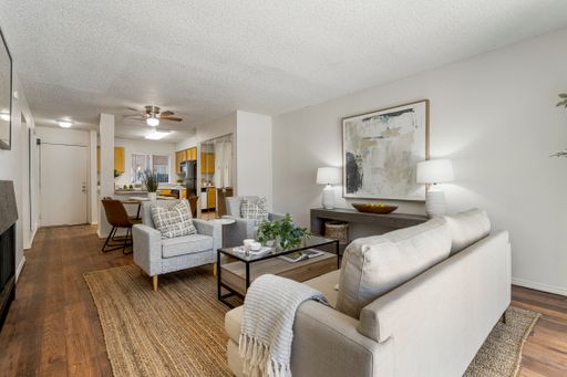 Look and Lease April MOVE-IN SPECIAL First Full Months Rent FREE! *Must Apply in 24 Hours of Tour* – photo 1