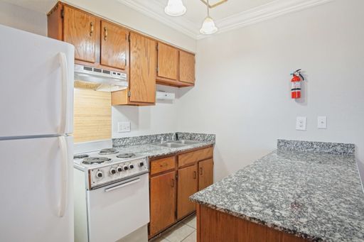 NOW LEASING!!! – photo 1