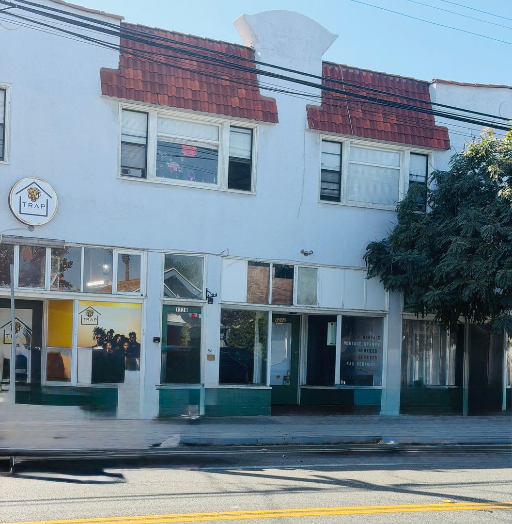 Long Beach Apartment: 1220 E. Broadway