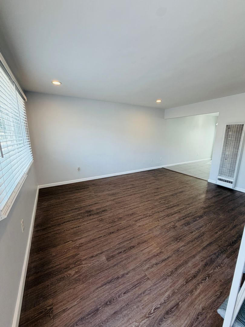 Carson Apartment: 317 W. 220 Street