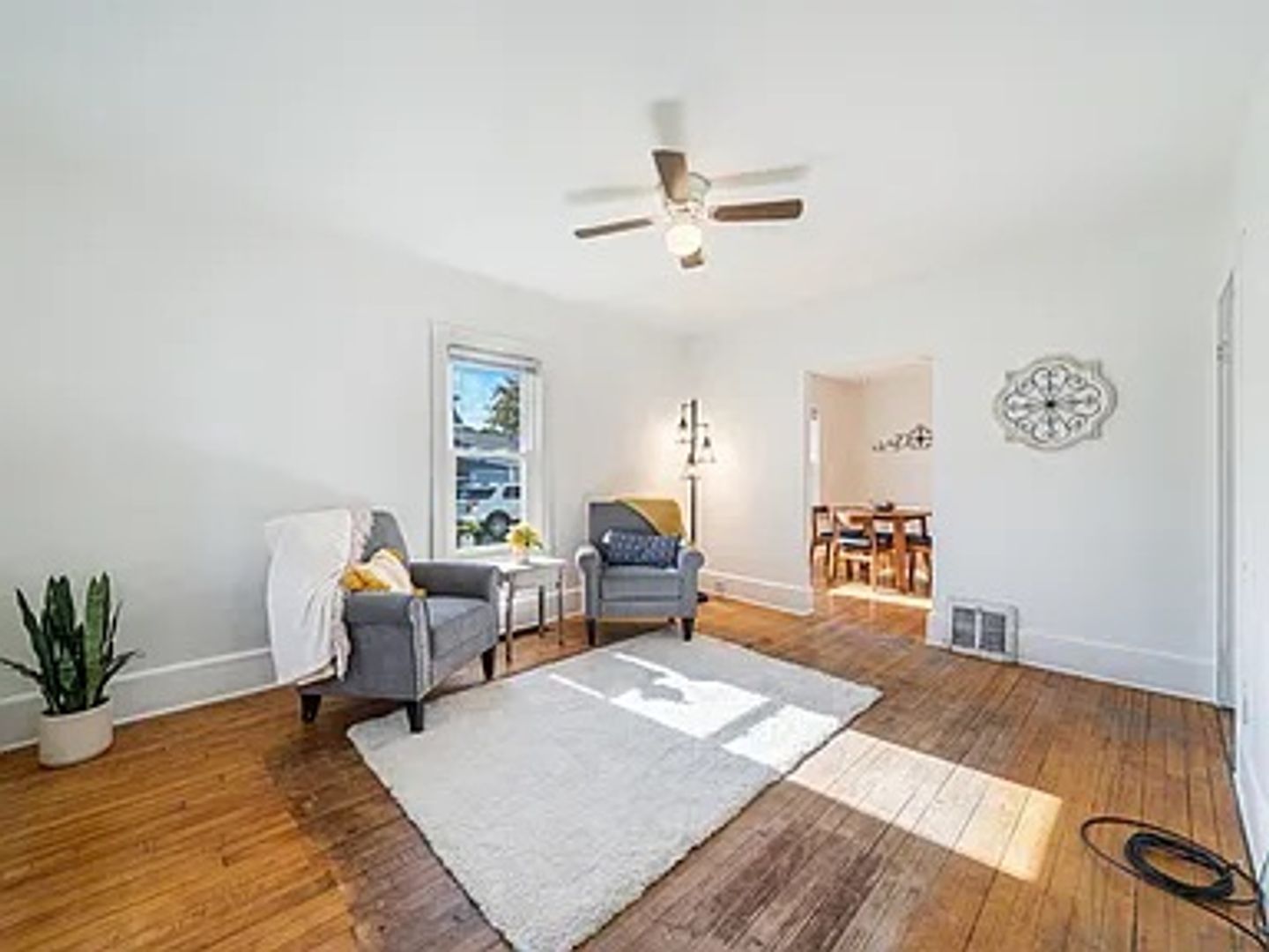 Oshkosh House: 1319 Winnebago Ave