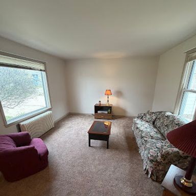 Listing photo thumbnail