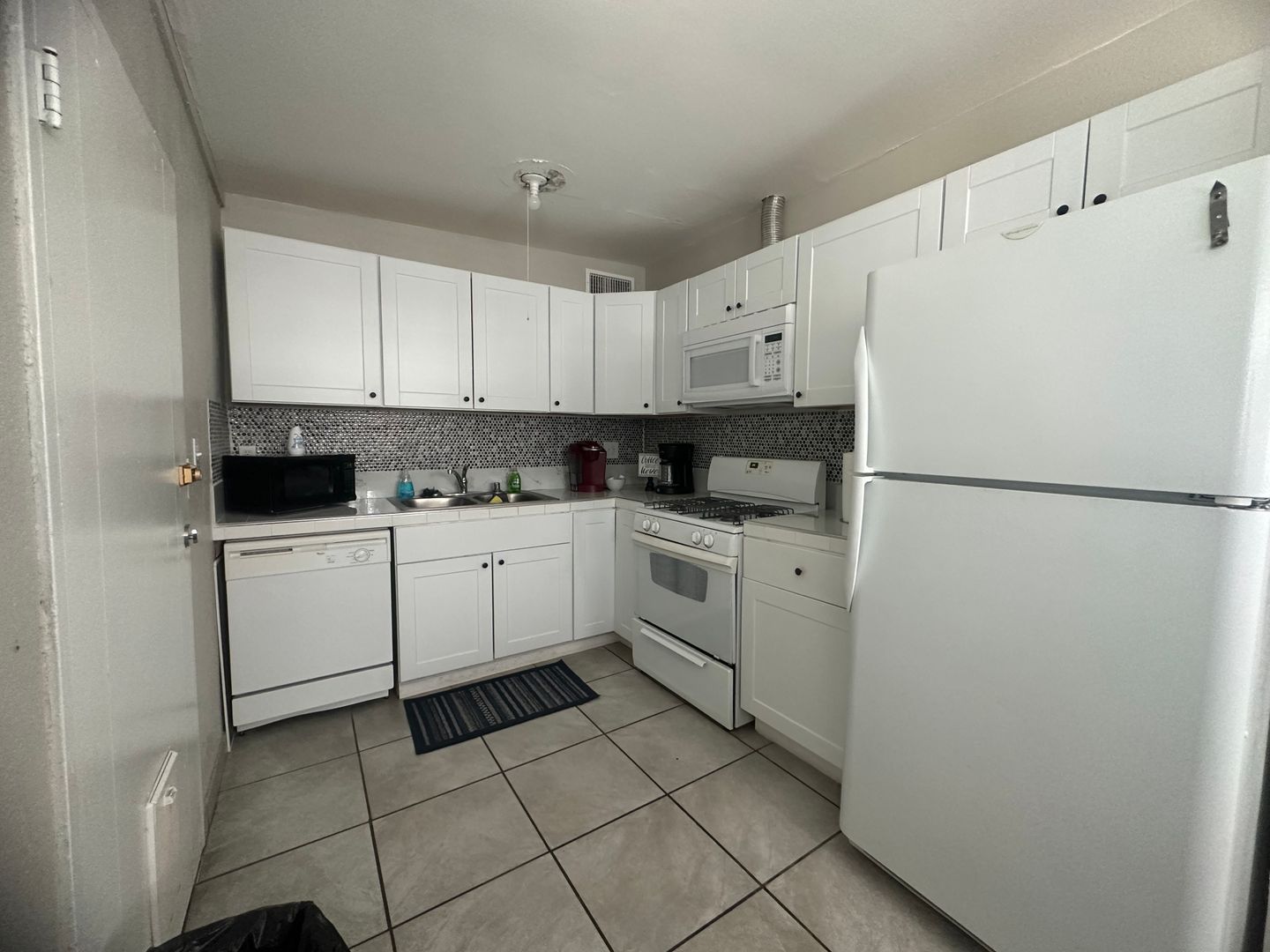 Las Vegas Townhome: 1314 E Saint Louis Ave