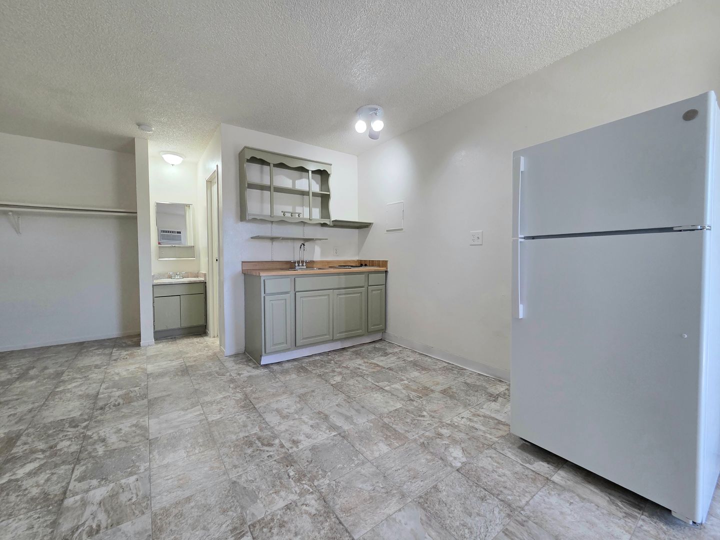 Henderson Apartment: 136 Judy Lane