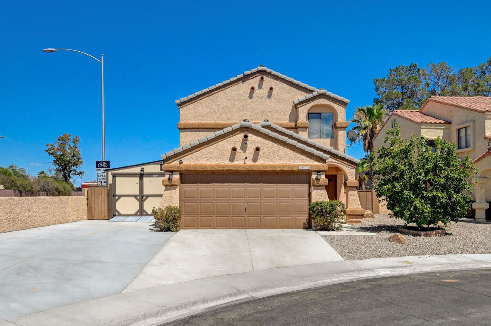 Las Vegas House: 3949 Rhine Way