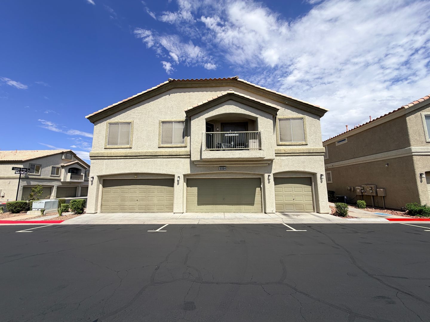 Henderson Townhome: 6064 Nestled Foot Street #102