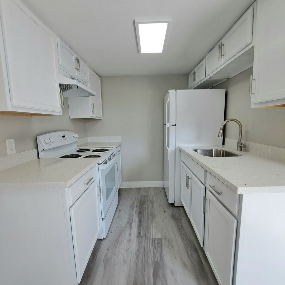 Las Vegas Apartment: 2556 South Van Patten Street