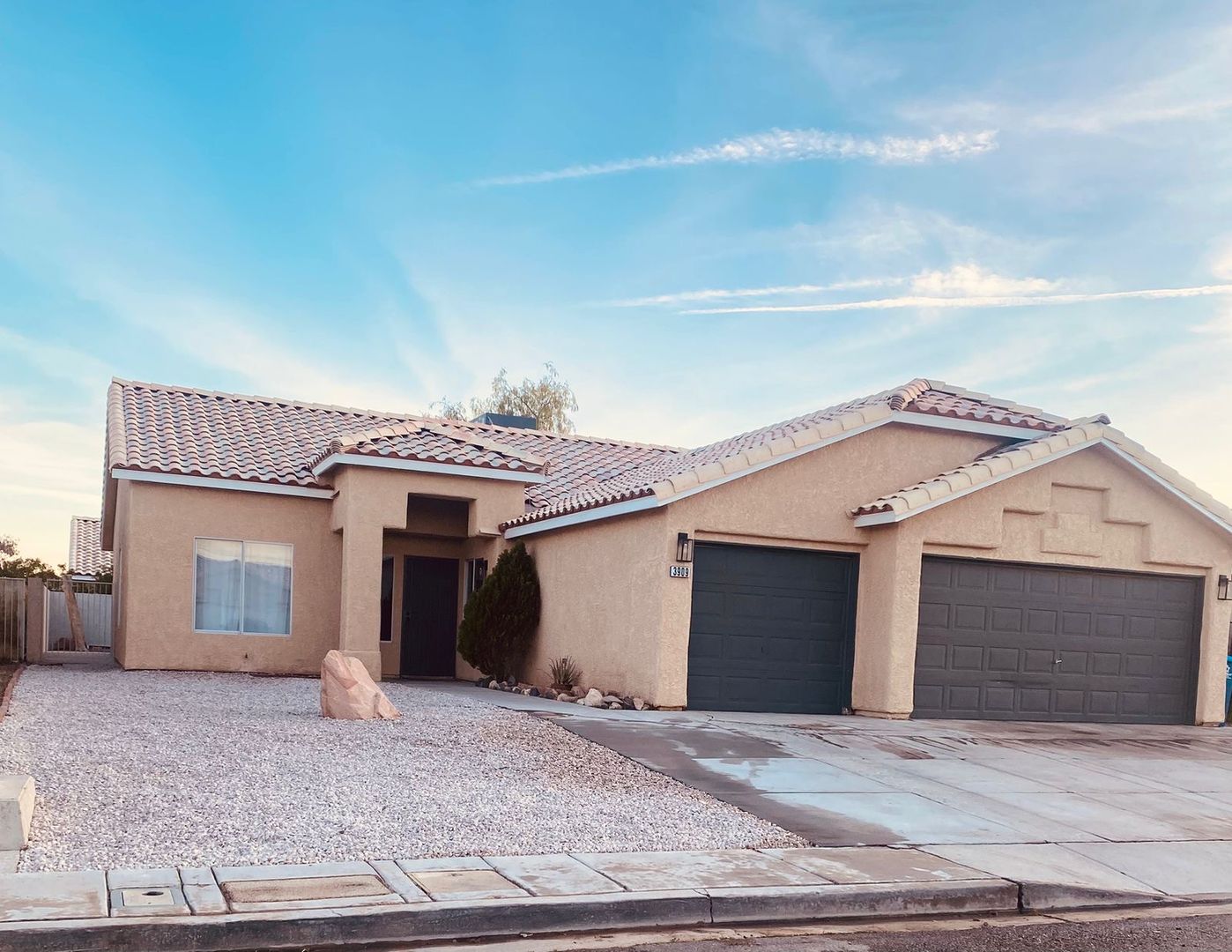 Las Vegas House: 3909 Drifting Pelican Ct