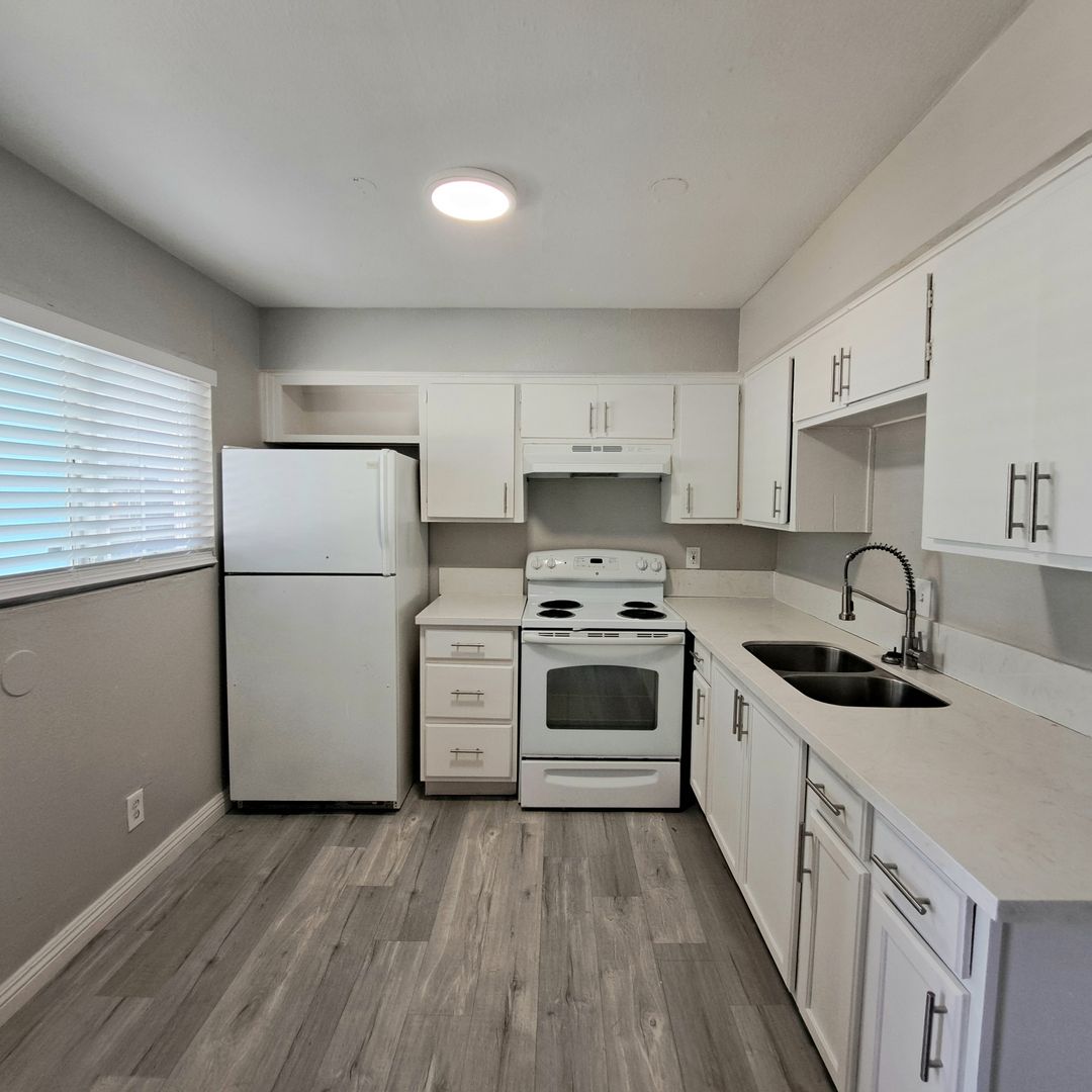 Las Vegas Apartment: 2556 South Van Patten Street