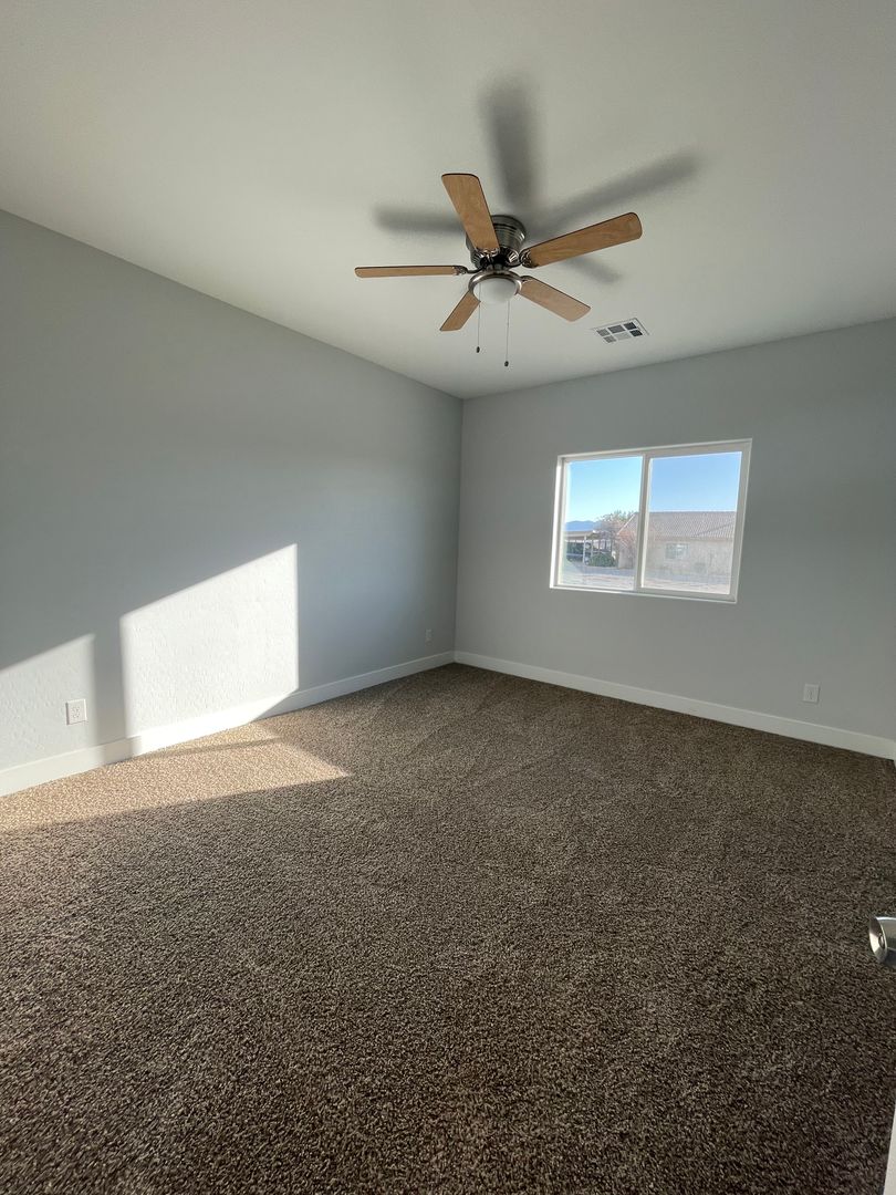 Pahrump House: 1420 S Ogallala St #1
