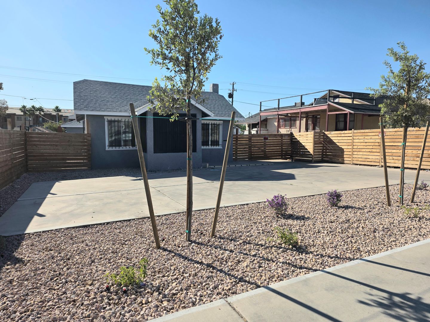 Las Vegas Apartment: 320 N 10th Street