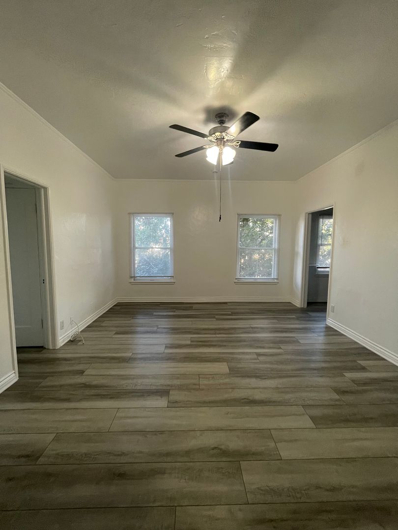 Glendale Apartment: 323 E. Lomita Ave