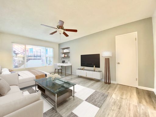 FULLY RENOVATED TRENDY STUDIO WITH DINING AREA. AMAZING K-TOWN LOCATION! POOL! – photo 1