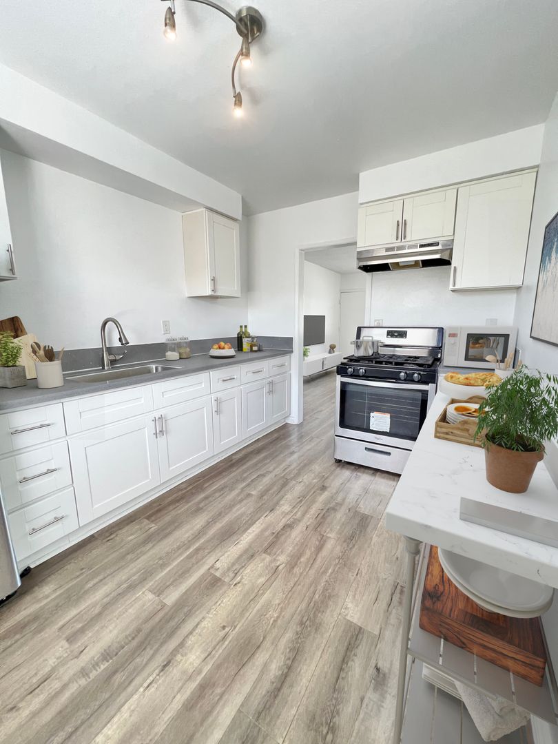 Alhambra Apartment: 1221 S. Atlantic Blvd