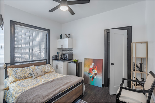 BACHELOR APARTMENTS IN THE HEART OF HOLLYWOOD / LOS ANGELES – photo 1